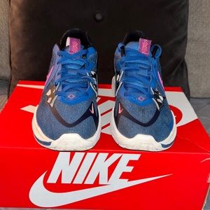 Nike Kylie Lows - very good condition